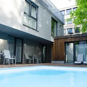 Apartament 4 & 5