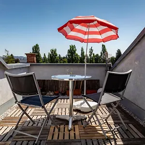 Andreas' Dachwohnung Mit Terrasse Österreich
